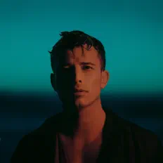 聆聽 Luis Pedraza、觀看音樂影片、閱讀小傳、查看巡演日期等！