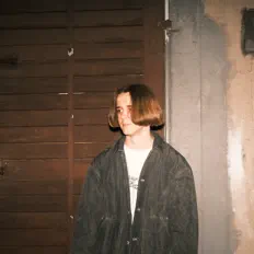 Ascolta shizu, guarda video musicali, leggi la biografia, vedi le date del tour & altro!