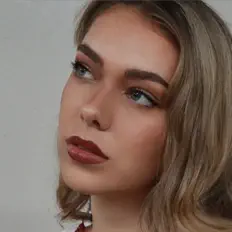 收听 Jasmine Rain、观看音乐视频、阅读小传、查看巡演日期等 ！