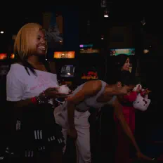 Ouça Jet Leeea, assista a videoclipes, leia a biografia, veja as datas das turnês e mais!