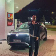 Blaze Bekay: песни, клипы, биография, даты выступлений и многое другое.