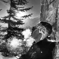 Minor Noiseを聴いたり、ミュージックビデオを鑑賞したり、経歴やツアー日程などを確認したりしましょう！