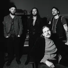 Hör dir Caravane an, schau dir Musikvideos an, lies die Biografie, finde Tourdaten und mehr!