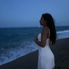 Dengarkan Ella Amram, tonton video musik, baca bio, lihat tanggal tur & lainnya!