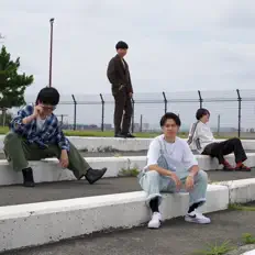 Lie Raccoon सुनें, म्यूज़िक वीडियो देखें, बायो पढ़ें, दौरे की तारीखें और बहुत कुछ देखें!