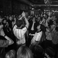 Linea 6: песни, клипы, биография, даты выступлений и многое другое.