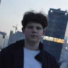 收听 BLOODSTONE、观看音乐视频、阅读小传、查看巡演日期等 ！