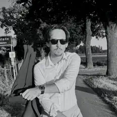 Listen to Thomas Geelens, watch music videos, read bio, see tour dates & more!