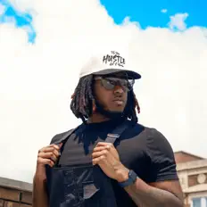 O'rianを聴いたり、ミュージックビデオを鑑賞したり、経歴やツアー日程などを確認したりしましょう！