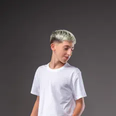 Posłuchaj wykonawcy Henrique Teixeira, obejrzyj teledyski, przeczytaj biografię, zobacz daty tras koncertowych i nie tylko!