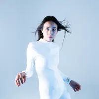 Posłuchaj wykonawcy undefined, obejrzyj teledyski, przeczytaj biografię, zobacz daty tras koncertowych i nie tylko!