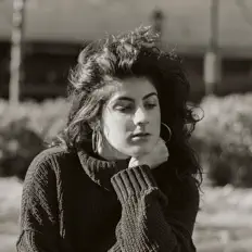 Ακούστε περιεχόμενο από Emily Vadala, παρακολουθήστε μουσικά βίντεο, διαβάστε το βιογραφικό, δείτε ημερομηνίες περιοδείας, και πολλά ακόμη!