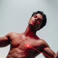 Ascolta undefined, guarda video musicali, leggi la biografia, vedi le date del tour & altro!