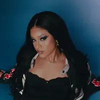 Posłuchaj wykonawcy undefined, obejrzyj teledyski, przeczytaj biografię, zobacz daty tras koncertowych i nie tylko!