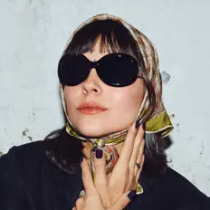 Posłuchaj wykonawcy KÖH, obejrzyj teledyski, przeczytaj biografię, zobacz daty tras koncertowych i nie tylko!