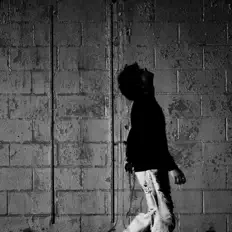 Ouve TAYDEN, vê vídeos de música, lê a biografia, vê as datas da digressão e muito mais!