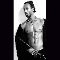 Ακούστε περιεχόμενο από Boyd, παρακολουθήστε μουσικά βίντεο, διαβάστε το βιογραφικό, δείτε ημερομηνίες περιοδείας, και πολλά ακόμη!