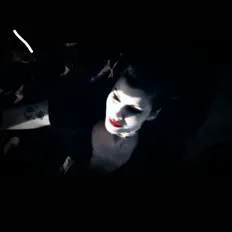 Lucy La Dusk: песни, клипы, биография, даты выступлений и многое другое.