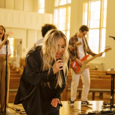 Listen to Skye Reedy, watch music videos, read bio, see tour dates & more!