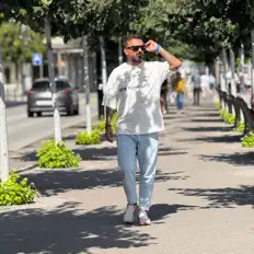 收听 MD Dj、观看音乐视频、阅读小传、查看巡演日期等 ！