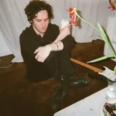 Écoutez Bleak Year, regardez des vidéoclips, lisez la biographie, consultez les dates de tournée et plus encore !