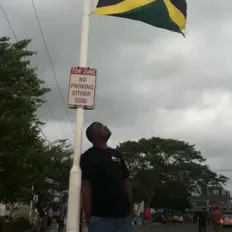 Lynx 196.9を聴いたり、ミュージックビデオを鑑賞したり、経歴やツアー日程などを確認したりしましょう！