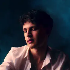 Ouça Eidos, assista a videoclipes, leia a biografia, veja as datas das turnês e mais!