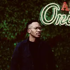 Dengarkan Soulscene, tonton video musik, baca bio, lihat tanggal tur & lainnya!