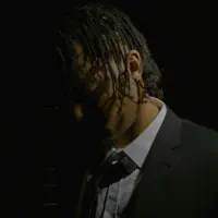 Hör dir undefined an, schau dir Musikvideos an, lies die Biografie, finde Tourdaten und mehr!