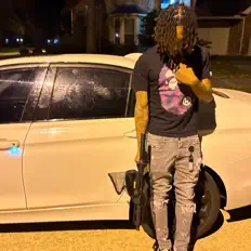 Grimmey Kd सुनें, म्यूज़िक वीडियो देखें, बायो पढ़ें, दौरे की तारीखें और बहुत कुछ देखें!