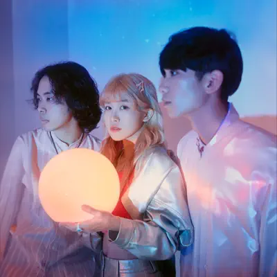 Listen to 奶油貝狗咬, watch music videos, read bio, see tour dates & more!