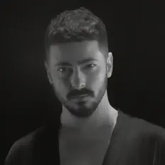 Escucha a YKXN, mira videos musicales, lee su biografía, consulta las fechas de las gira y más.