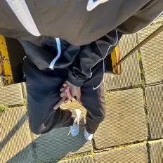 Luister naar C-eazy, bekijk muziekvideo's, lees de bio, bekijk de tourdata, en meer!