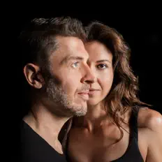 聆聽 Santi & Tuğçe、觀看音樂影片、閱讀小傳、查看巡演日期等！