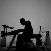 Dengarkan undefined, tonton video musik, baca bio, lihat tanggal tur & lainnya!