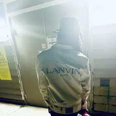 Marri: песни, клипы, биография, даты выступлений и многое другое.