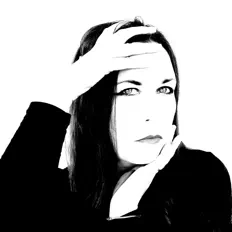 Posłuchaj wykonawcy Claire Birchall, obejrzyj teledyski, przeczytaj biografię, zobacz daty tras koncertowych i nie tylko!