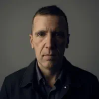 Escucha a undefined, mira videos musicales, lee su biografía, consulta las fechas de las gira y más.