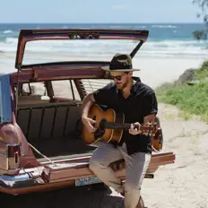 Dengarkan Luke Yeaman, tonton video musik, baca bio, lihat tanggal tur & lainnya!