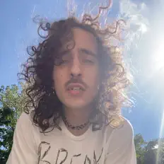 Ακούστε περιεχόμενο από Xavier Oak, παρακολουθήστε μουσικά βίντεο, διαβάστε το βιογραφικό, δείτε ημερομηνίες περιοδείας, και πολλά ακόμη!