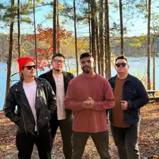 Ouve Estación Cero, vê vídeos de música, lê a biografia, vê as datas da digressão e muito mais!