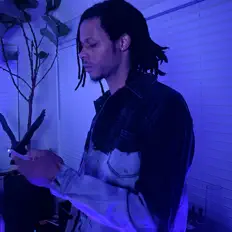 Luister naar Jae Owens, bekijk muziekvideo's, lees de bio, bekijk de tourdata, en meer!