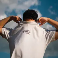 undefined을(를) 듣고, 뮤직 비디오를 보고, 약력을 읽고, 투어 일정 등을 확인하세요!