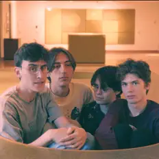 Poslechněte si interpreta On the Dot, sledujte hudební videa, přečtěte si životopis, podívejte se na data turné a další informace.