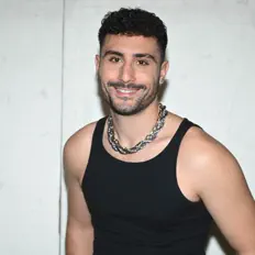 Listen to עידו מלכה, watch music videos, read bio, see tour dates & more!