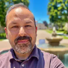 Eddie Zepeda을(를) 듣고, 뮤직 비디오를 보고, 약력을 읽고, 투어 일정 등을 확인하세요!