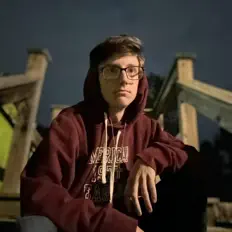 Ascolta Kadaniel, guarda video musicali, leggi la biografia, vedi le date del tour & altro!
