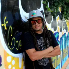 Listen to Savi Fernandez Band, watch music videos, read bio, see tour dates & more!