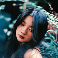 Listen to Xie Yueli, watch music videos, read bio, see tour dates & more!