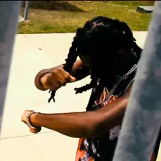 Écoutez Yung Blazze, regardez des vidéoclips, lisez la biographie, consultez les dates de tournée et plus encore !